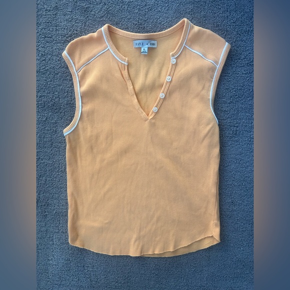 Fitz + Eddi Ribbed Henley Crop Tank | Mock Orange Raw Edge Top | Size XL - Picture 4 of 10
